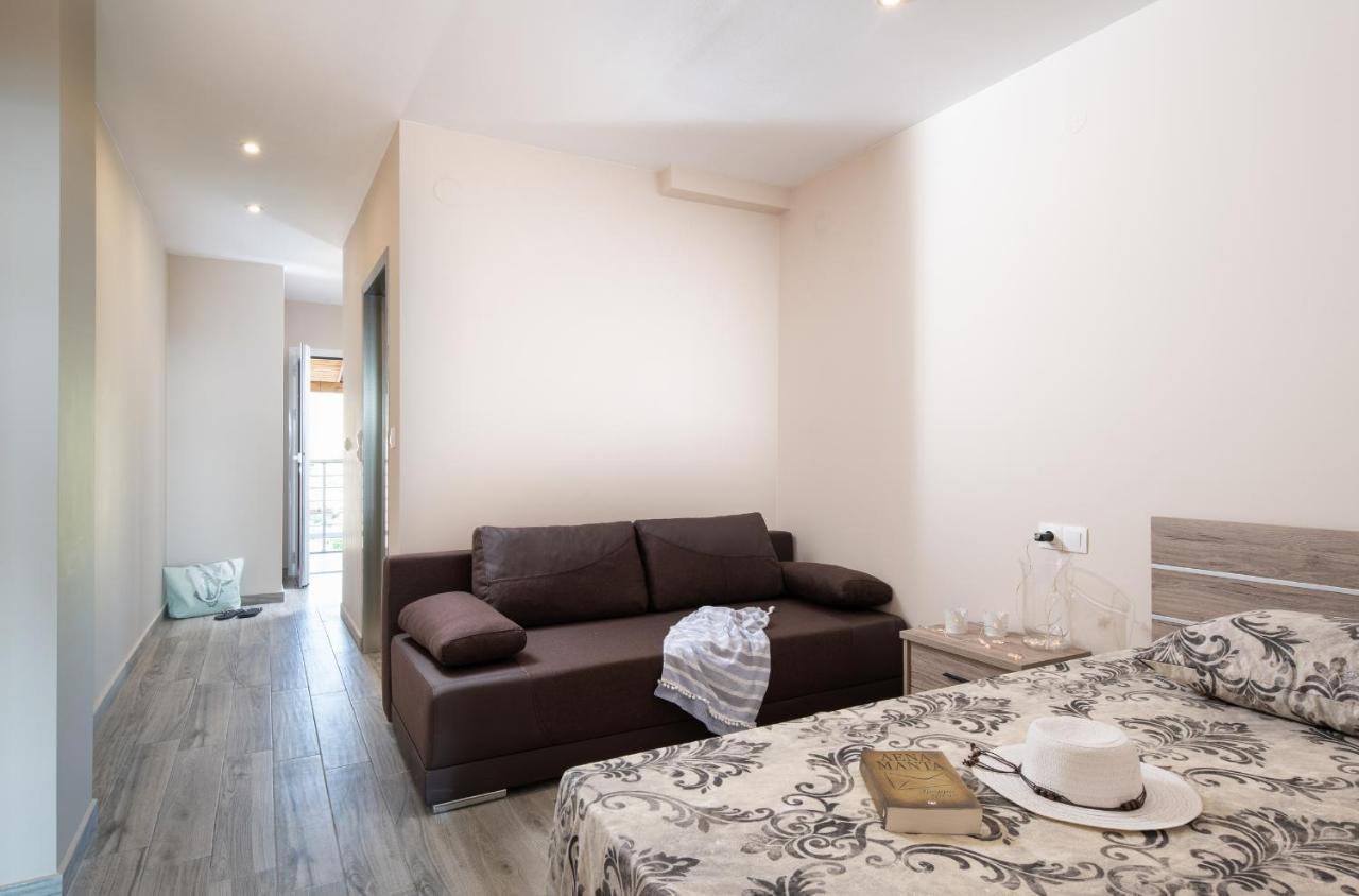 Sunset Studios - Suites With Seaview & Back Side Apartements Toroni Dış mekan fotoğraf