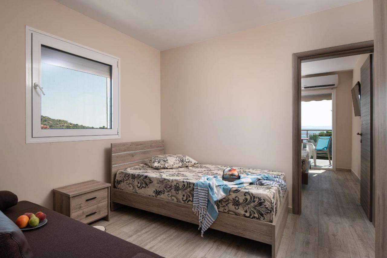 Sunset Studios - Suites With Seaview & Back Side Apartements Toroni Dış mekan fotoğraf